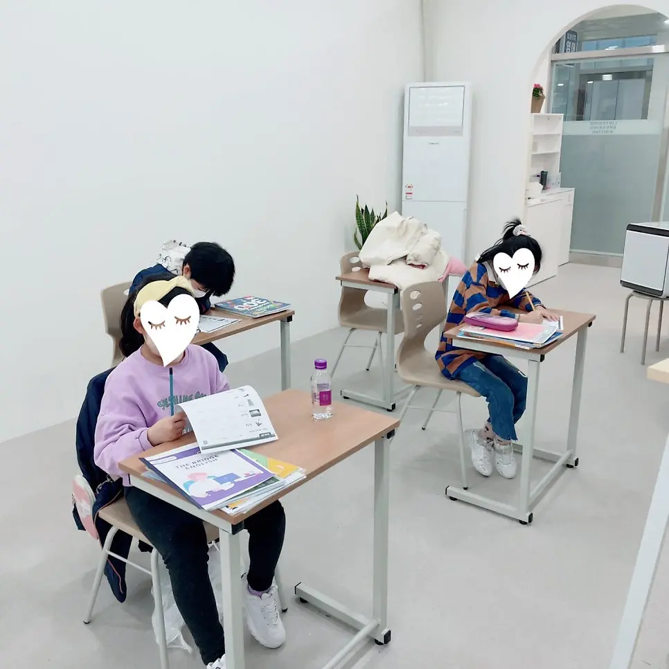 메가트리아 영어 어디로? "더브릿지영어" vs. 대형어학원 vs. 과외 사진 2