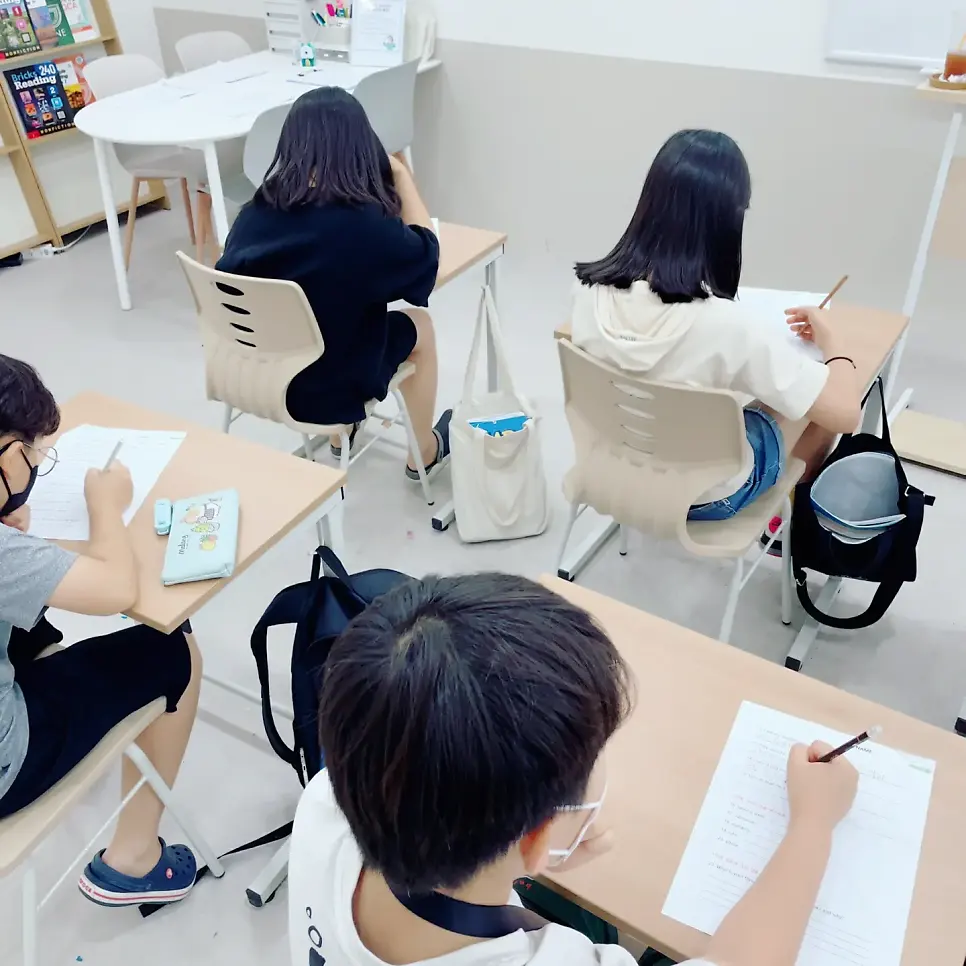 메가트리아 영어전문교습소 더브릿지영어 "여름방학 안내 드립니다!" 사진 2